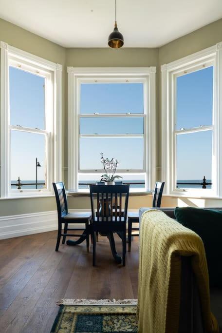 Beachfront Luxury Home With Spectacular Sea Views Herne Bay Exterior foto